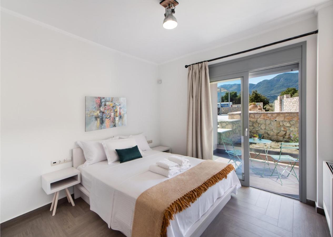 Aspasia's Mansion Luxury Accommodation in Lygia, Lefkada - Image 13