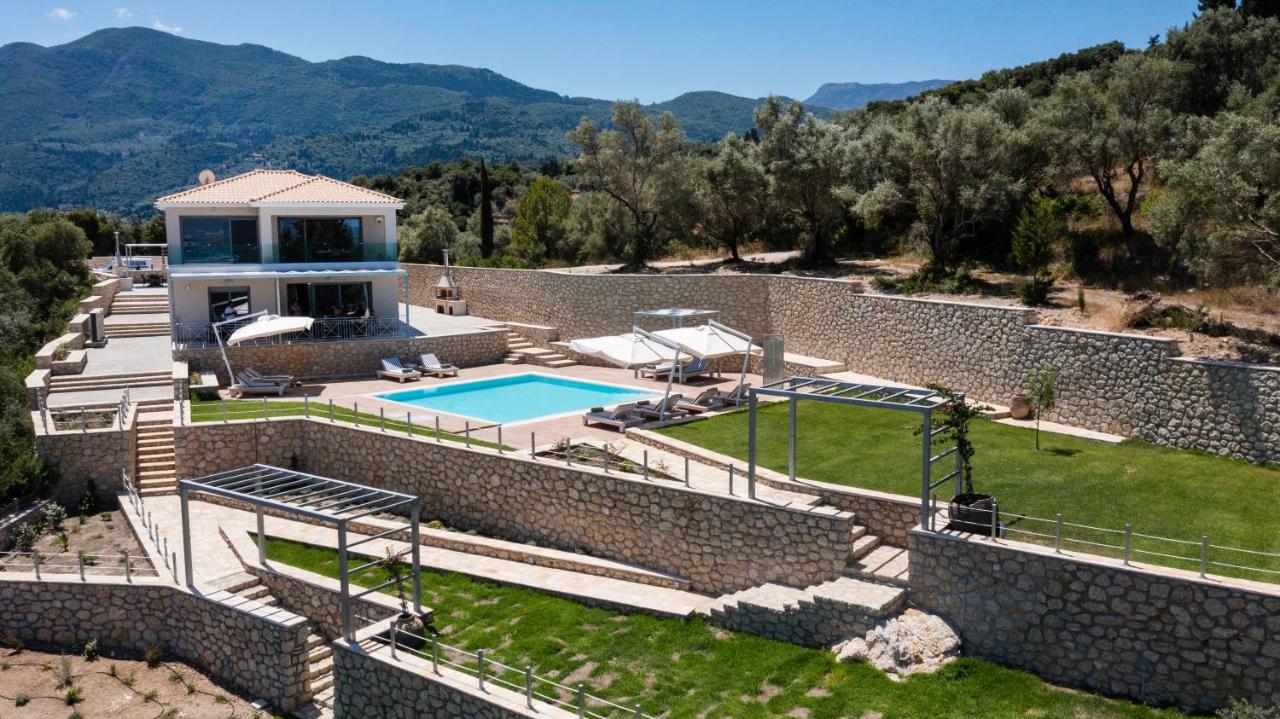 Aspasia's Mansion Luxury Accommodation in Lygia, Lefkada - Image 17