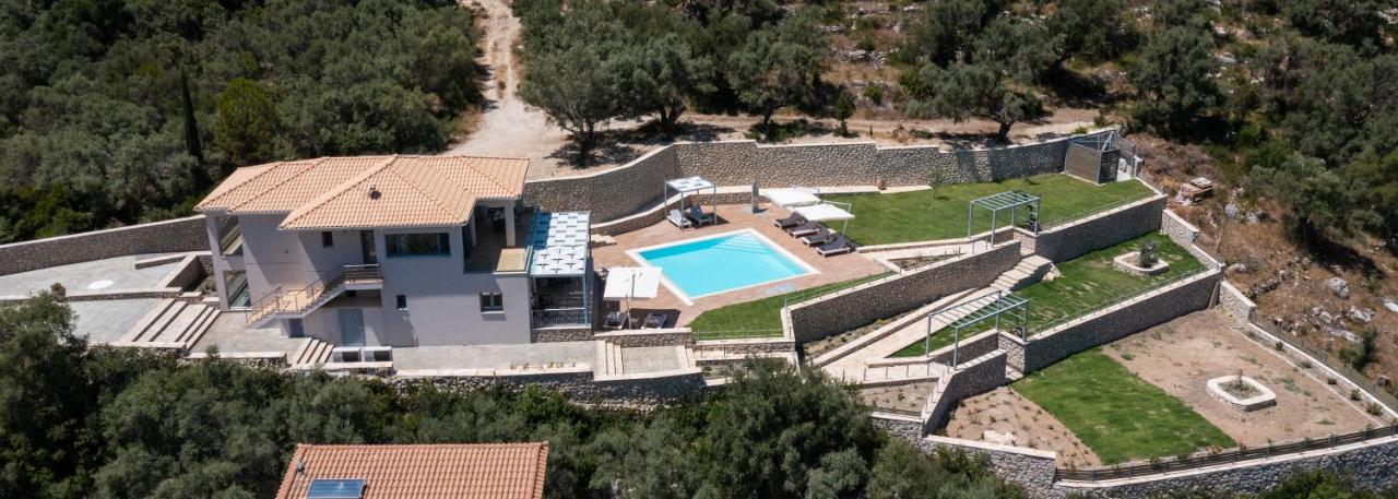 Aspasia's Mansion Luxury Accommodation in Lygia, Lefkada - Image 24