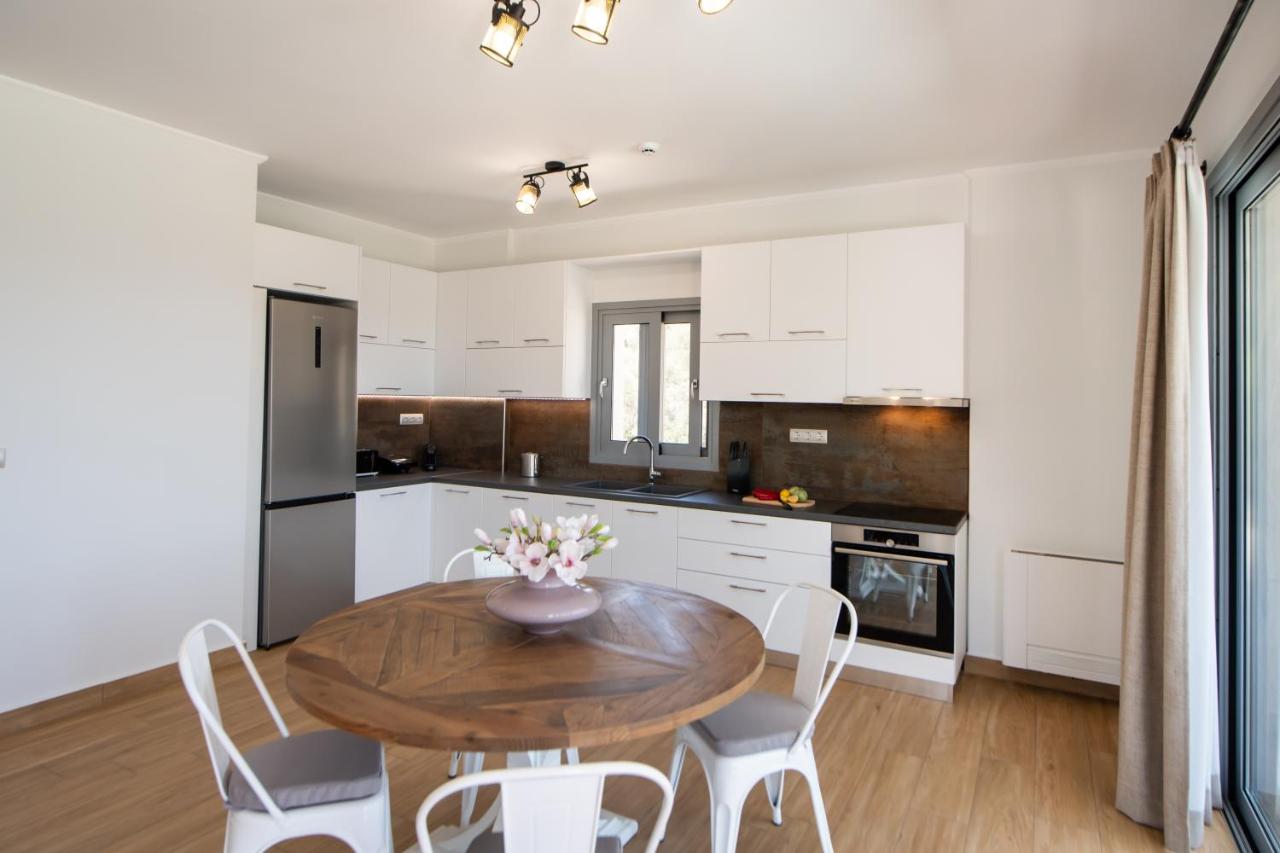 Aspasia's Mansion Luxury Accommodation in Lygia, Lefkada - Image 27