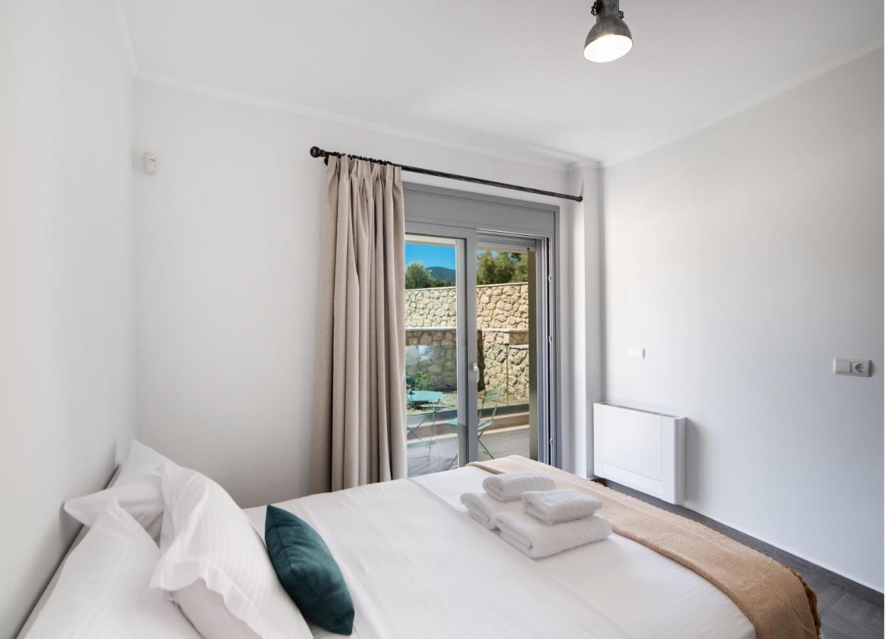 Aspasia's Mansion Luxury Accommodation in Lygia, Lefkada - Image 32